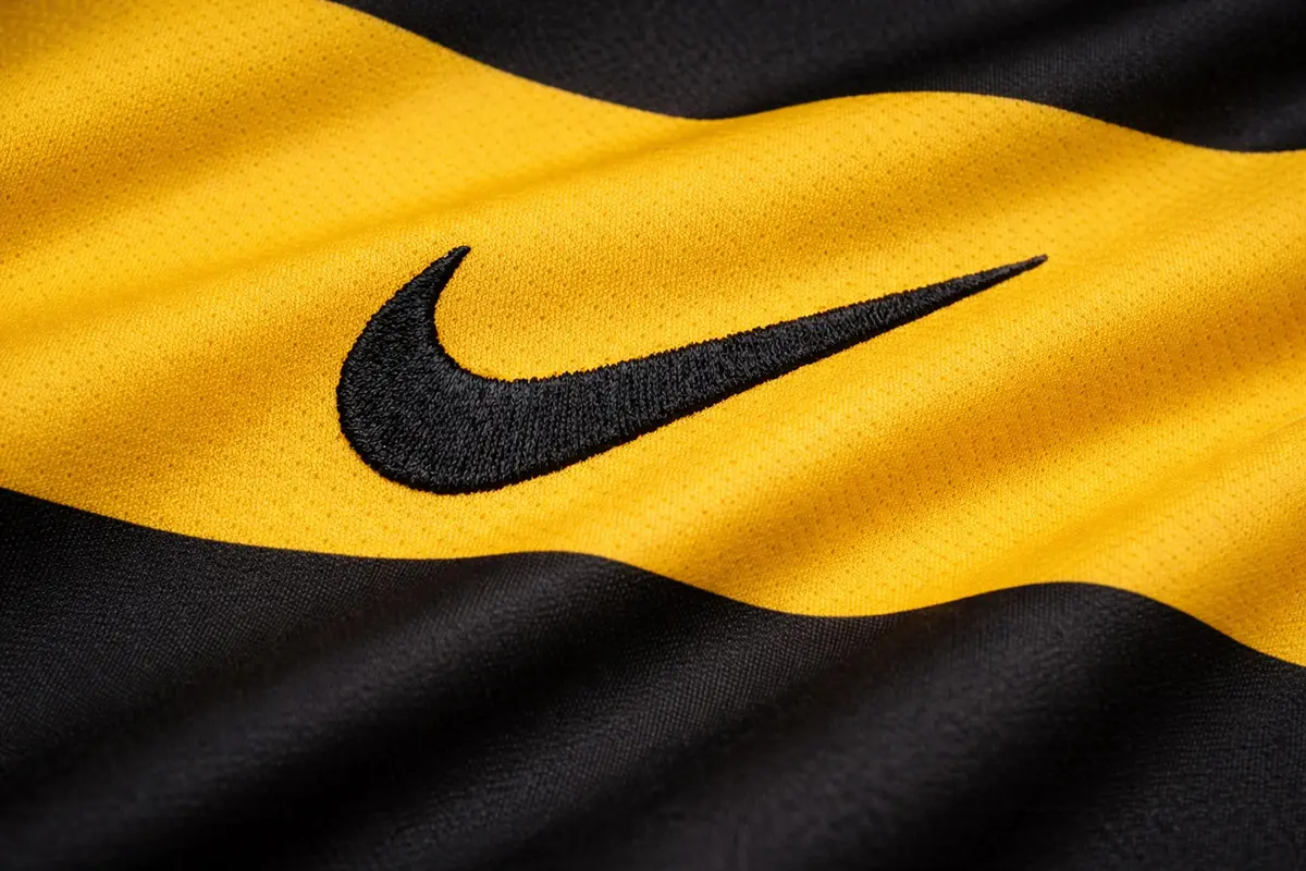 Guide to authenticating Authenticating Nike Kits - Complete brand authentication guide